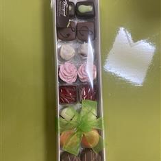 16 MIXED BLEGIAN CHOCOLATES